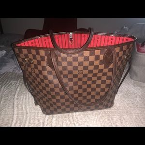 Louis Vuitton neverfall bag
